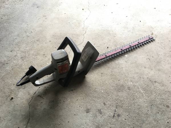 22" Electric Hedge Trimmer by Sears