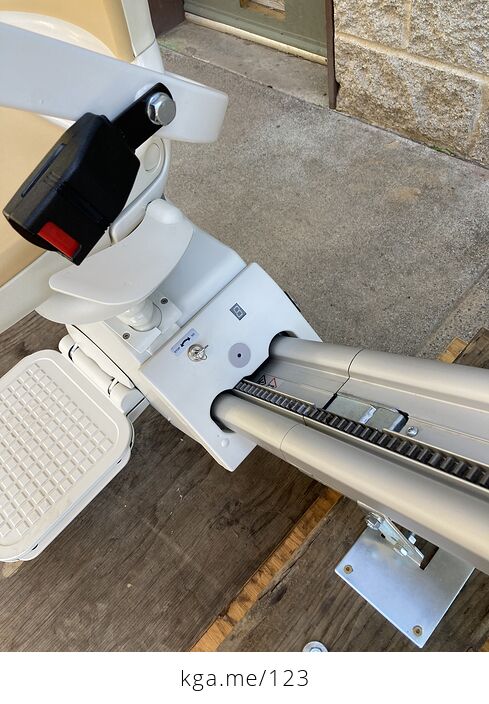 18ft Stairlift by Acorn - #CcZx2y2X5eY-4