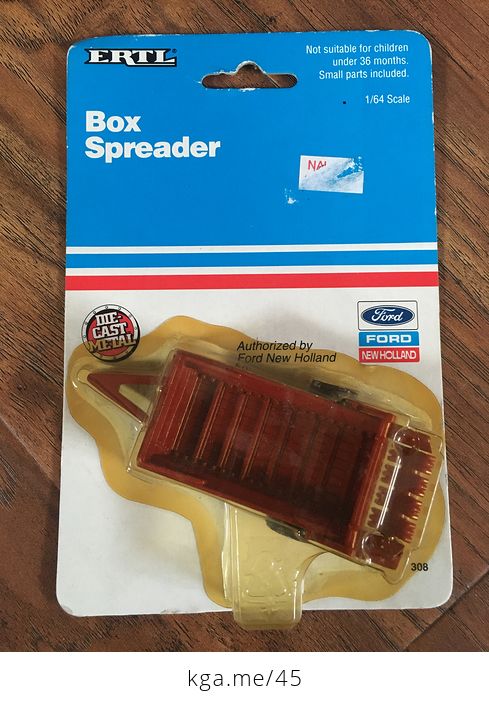 1993 Die Cast Ertl Box Spreader Authorized by Ford New Holland - #gy2RpqqXiy0-1