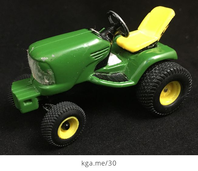 Metal John Deere Lawn Tractor Toy L0512q01 - #H7WKr4Rx86k-1