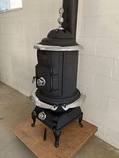 Old Pot Belly Parlor Coal and Wood Stove with Hot Cook Plate #ioaLUuv9pI0