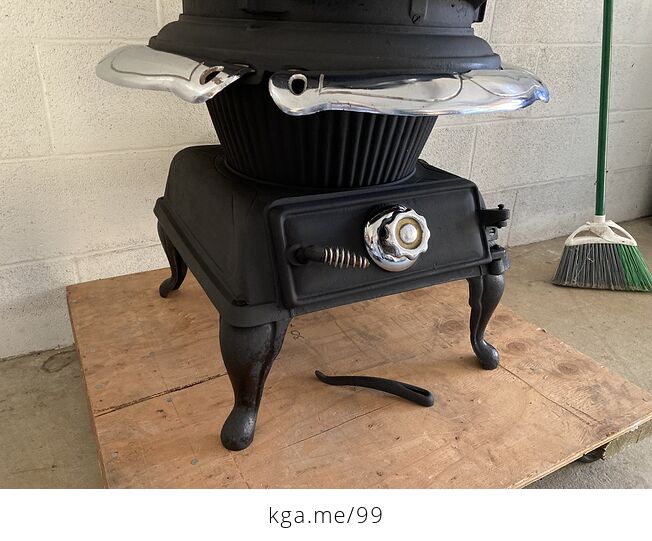 Old Pot Belly Parlor Coal and Wood Stove with Hot Cook Plate - #ioaLUuv9pI0-2