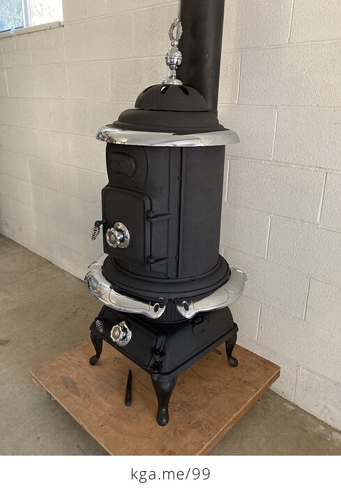 Old Pot Belly Parlor Coal and Wood Stove with Hot Cook Plate - #ioaLUuv9pI0-1