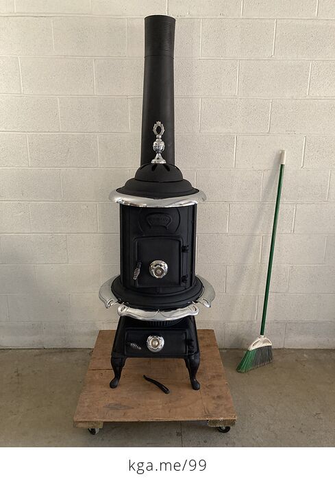 Old Pot Belly Parlor Coal and Wood Stove with Hot Cook Plate - #ioaLUuv9pI0-12