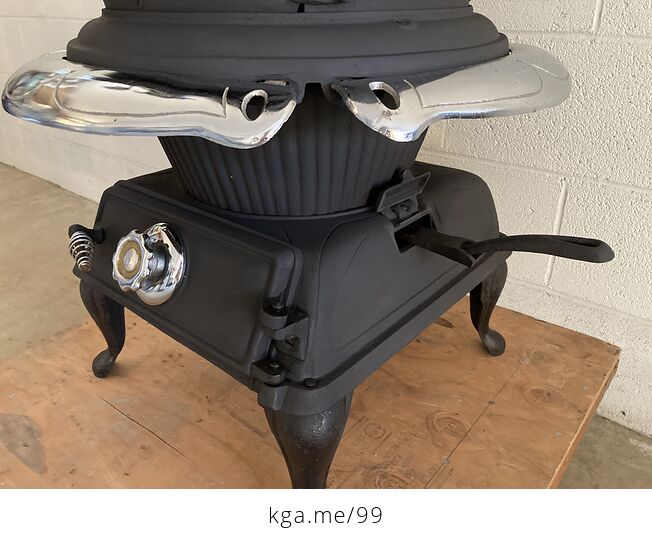 Old Pot Belly Parlor Coal and Wood Stove with Hot Cook Plate - #ioaLUuv9pI0-5