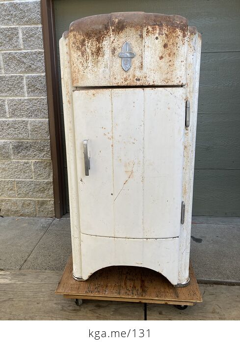Vintage 1935 Crosley Shelvador Refrigerator - #ROvJiQQflx0-1